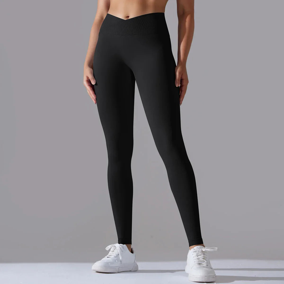 Black Seamless Leggings - Black / L